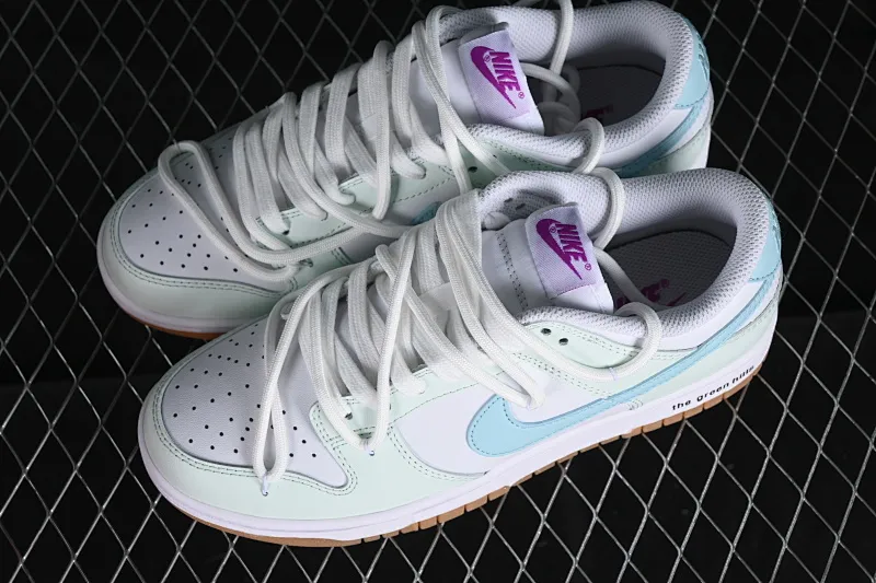 All categories Nk SB Dunk series Nk SB Dunk Low low-top sneakers Nk Dunk Low bubble sea salt fresh white and blue simple SB low-top casual sneakers FD9922-151